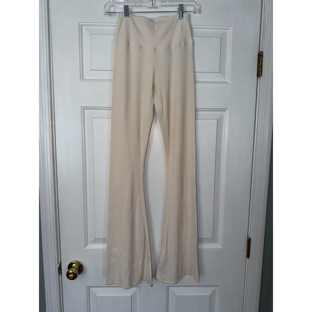 FOREVER 21 CREAM RIBBED HIGH WAIST FLARE
